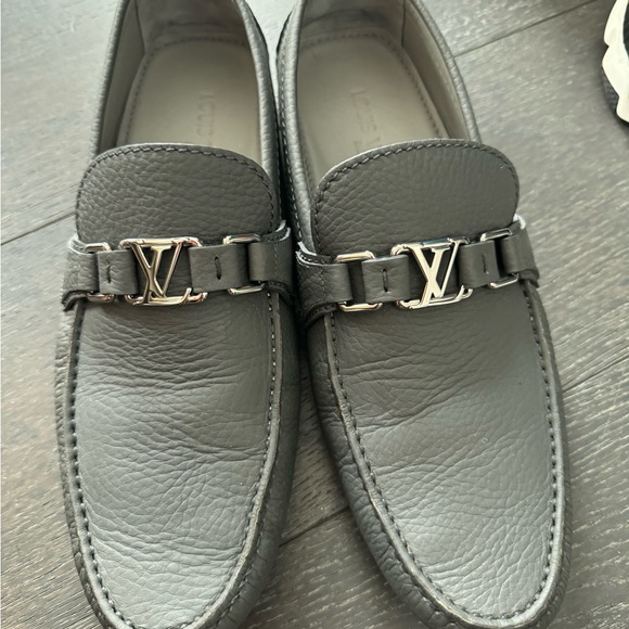 Louis Vuitton B73K1MGC05M080 HOCKENHEIM CAR SHOE - Picture 1 of 10